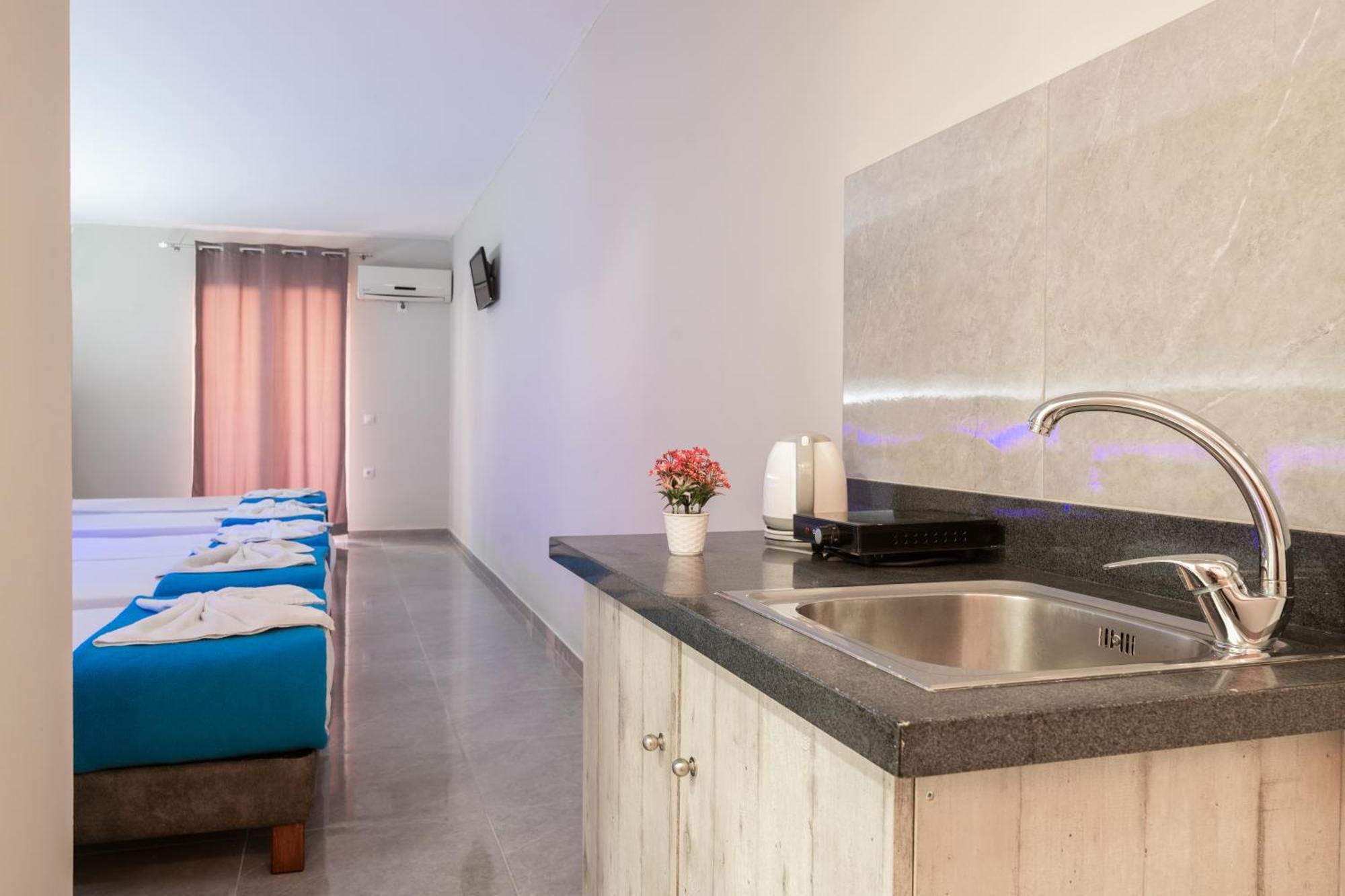 Savvas Hotel (Adults Only) Лаганас Екстер'єр фото